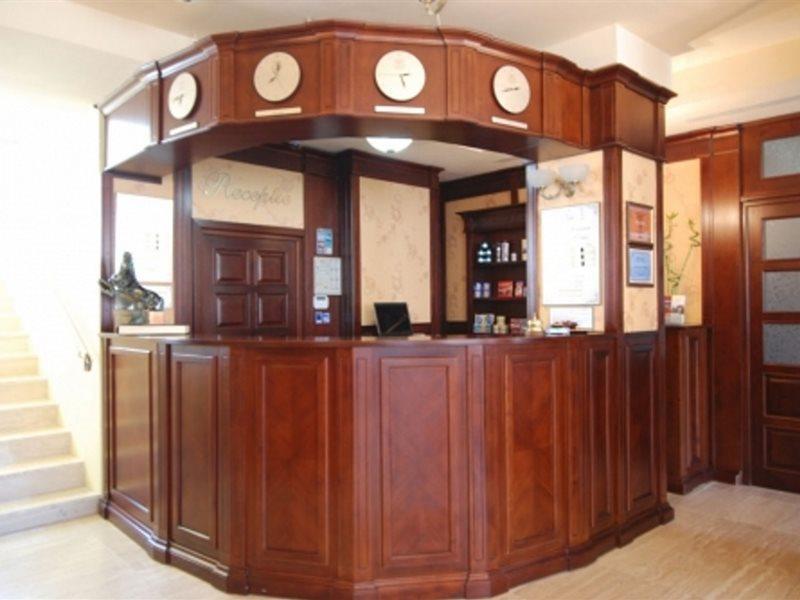 Grand Hotel Perla Ciucasului Tărlungeni Extérieur photo